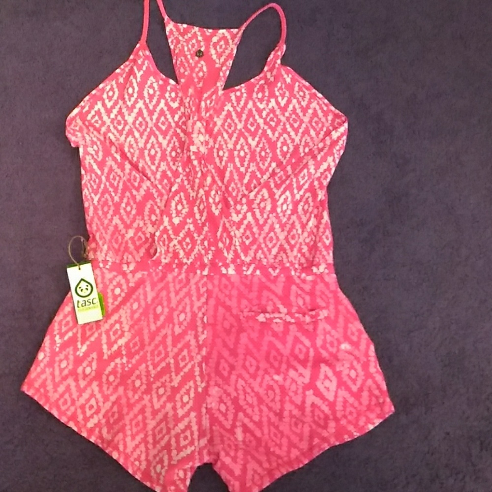 Romper - Picture 2 of 4
